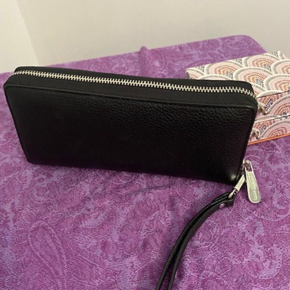 Michael Kors Black Jet Set zip around wallet - Picture 2 of 4